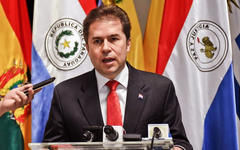 Marcha atrás de Paraguay con retorno de embajada