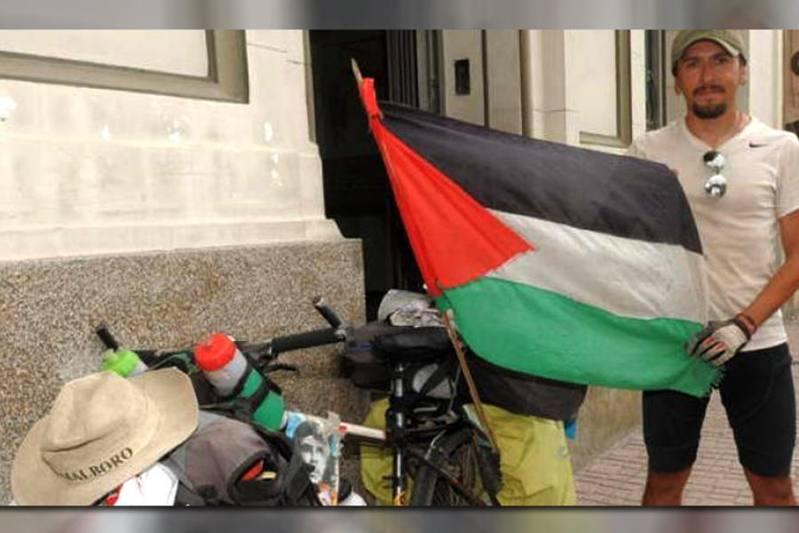 El comprometido joven tucumano, William Balborín, recorrió el país en bicicleta en apoyo a los derechos del pueblo palestino.