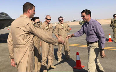 Secretario de Defensa de EEUU en Irak por retirada de tropas estadounidenses Secretario de Defensa de EEUU en Irak por retirada de tropas estadounidenses