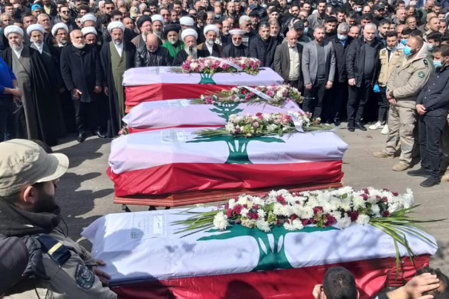 Parte del funeral de las víctimas del crimen de Ansar. Foto: Twitter.