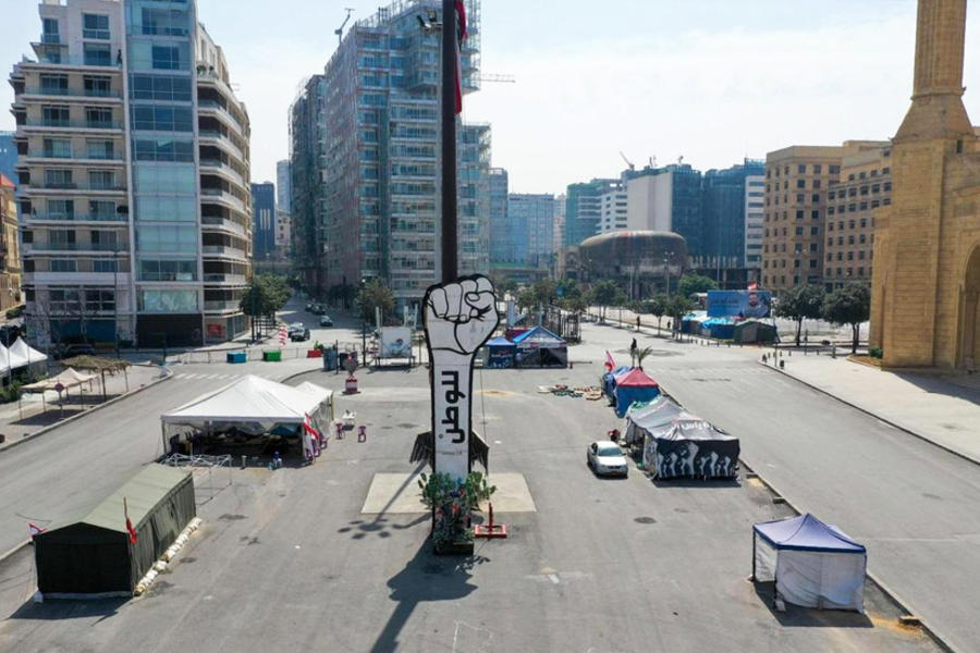 Una vista aérea muestra la Plaza de los Mártires de Beirut, la capital libanesa, casi desierta el 26 de marzo. (AFP)
