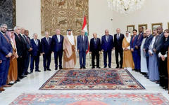 Los ministros de Relaciones Exteriores de la Liga reunidos con el presidente libanés, Michel Aoun, antes de la reunión. Foto: NNA.