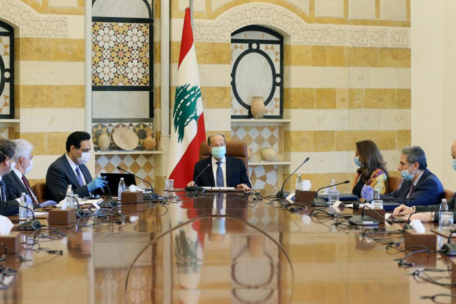 El presidente del Líbano, Michel Aoun, encabeza una reunión del gabinete en el palacio presidencial en Baabda, Líbano, 9 de abril de 2020. REUTERS.