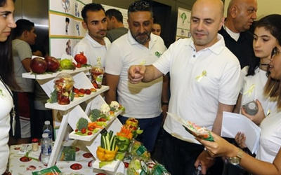 Ex ministro de salud del país, Ghassan Hasbani, realizando la campaña de año pasado. Ex ministro de salud del país, Ghassan Hasbani, realizando la campaña de año pasado.