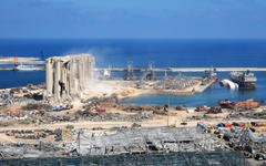 Foto aérea del puerto de Beirut. Foto: AFP.