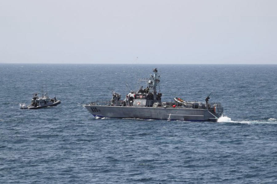 Barcos de la ocupación israelí se ven en el mar Mediterráneo desde Rosh Hanikra, cerca de la frontera con el Líbano. Foto: Reuters.