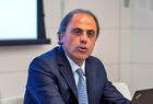 Jihad Azour, habla como director de Medio Oriente y Asia Central del Fondo Monetario Internacional (FMI). Foto: AFP.