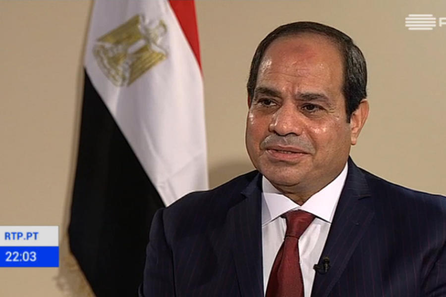 Presidente de Egipto, Abdelfatah Al Sisi. Instantánea de video original de la entrevista, publicado por RTP TV.