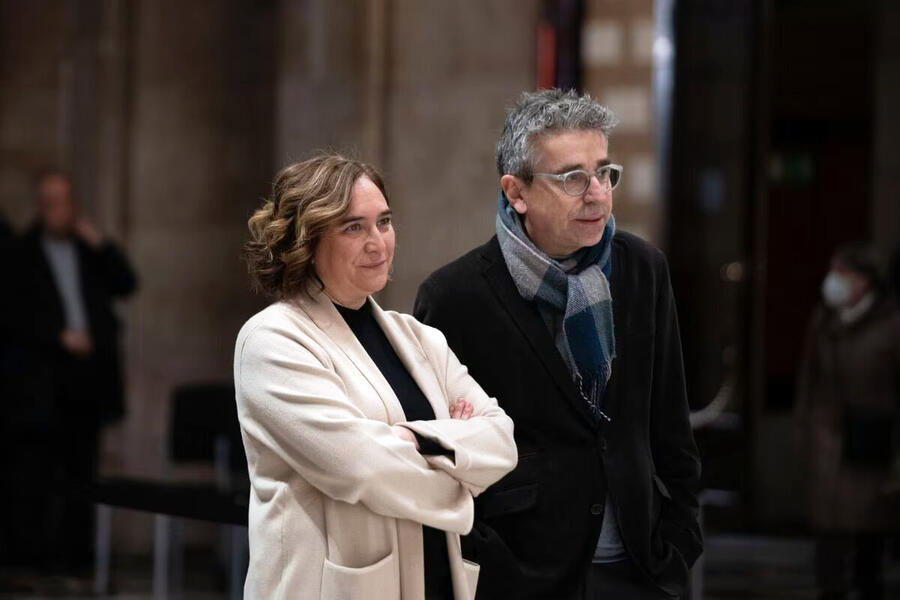 La alcaldesa Ada Colau y el teniente de alcalde Jordi Martí (Foto: David Zorrakino / Europa Press) 