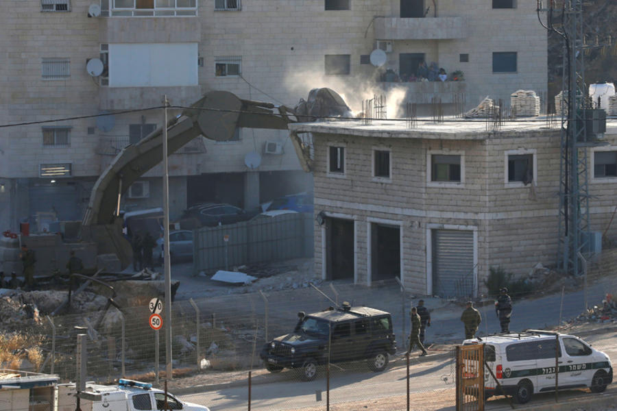 Ejército israelí destruye viviendas palestinas en Cisjordania
