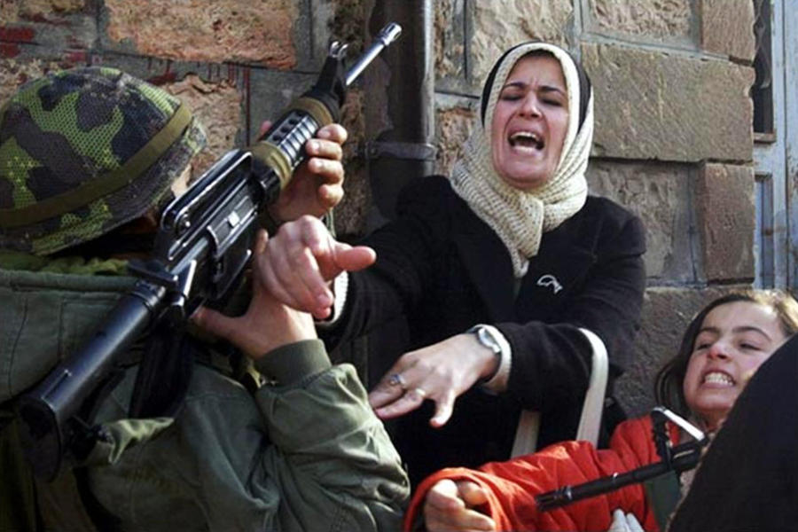 La potencia ocupante viola derechos humanos de las mujeres palestinas