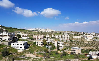 Ciudad palestina de Belén, y en el fondo, el asentamiento sionista Har Homa Ciudad palestina de Belén, y en el fondo, el asentamiento sionista Har Homa
