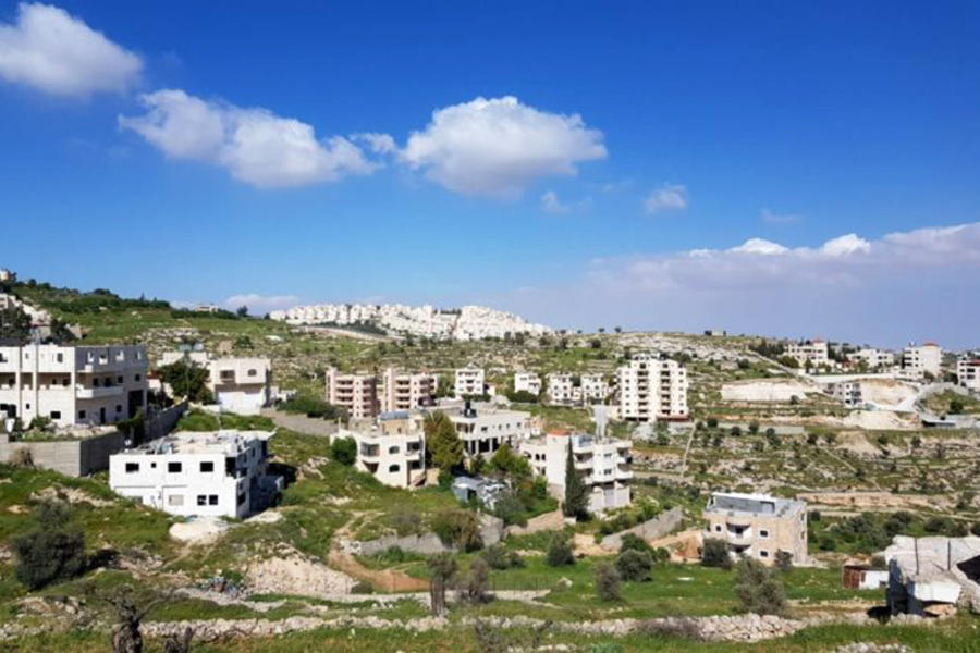 Ciudad palestina de Belén, y en el fondo, el asentamiento sionista Har Homa