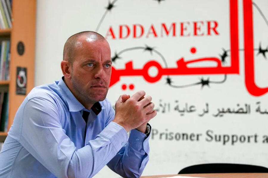 Salah Hamouri, defensor de derechos humanos palestino-francés, detenido en la ciudad de Ramallah en Cisjordania el 1 de octubre de 2020. Foto: AFP.