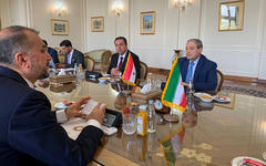 El ministro de Relaciones Exteriores sirio, Faisal Mikdad, en reunión de trabajo con su par iraní, Hussein Amir Abdollahian en Teherán | Julio 20, 2022 (Foto: Cancillería Iraní)