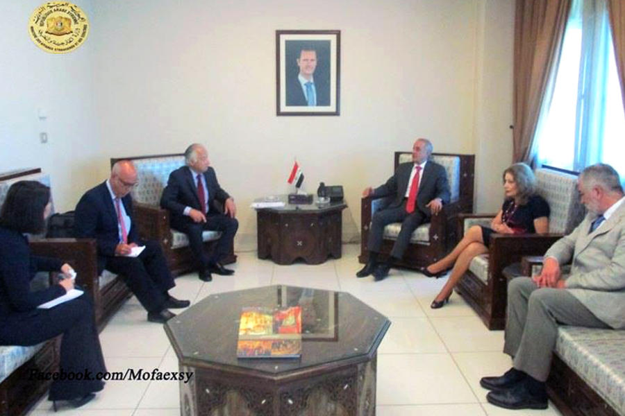 Imagen oficial de la reunión entre el Viceministro de Exteriores sirio Ayman Soussan y la Delegación de la Colectividad Siria de Chile