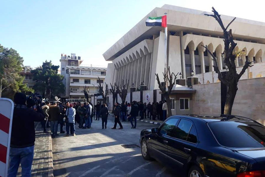 EAU reabre embajada en Damasco tras 7 años