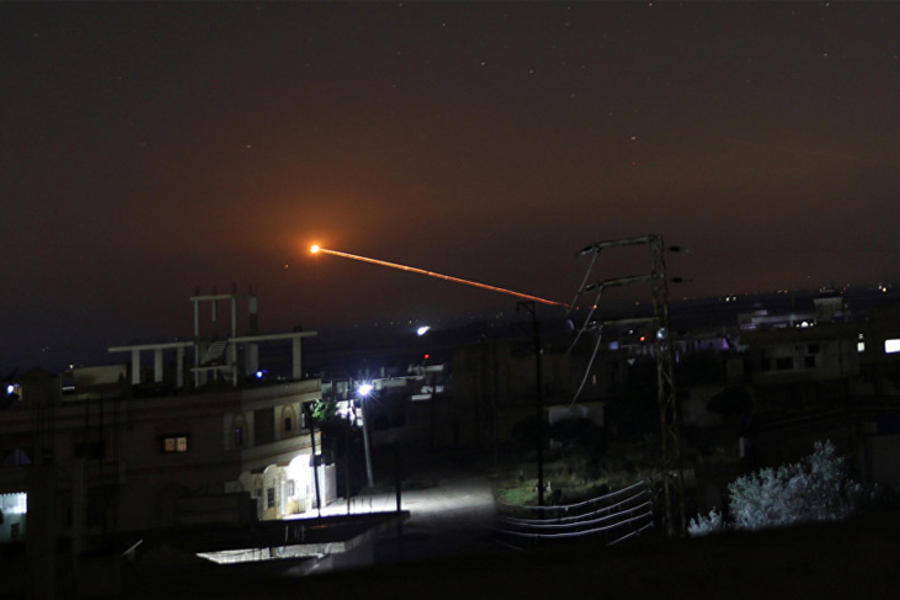 Ataque misilístico israelí sobre Siria. Mayo 10, 2018 (Imágen Alaa Al Faqir / Reuters).