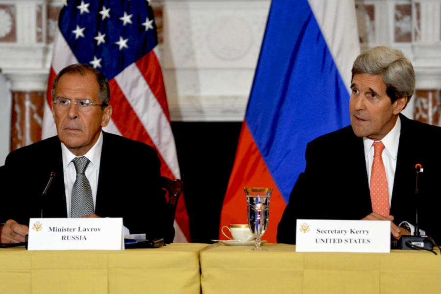 Ministro Lavrov y Secretario de Estado Kerry - Agosto 9, 2013 (Foto Archivo - Departamento de Estado de EEUU).