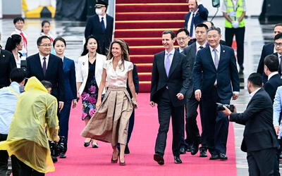 El presidente sirio, Bashar al-Asad, y su esposa, a su llegada a la ciudad china de Hangzhou. Foto: EUROPA PRESS. El presidente sirio, Bashar al-Asad, y su esposa, a su llegada a la ciudad china de Hangzhou. Foto: EUROPA PRESS.