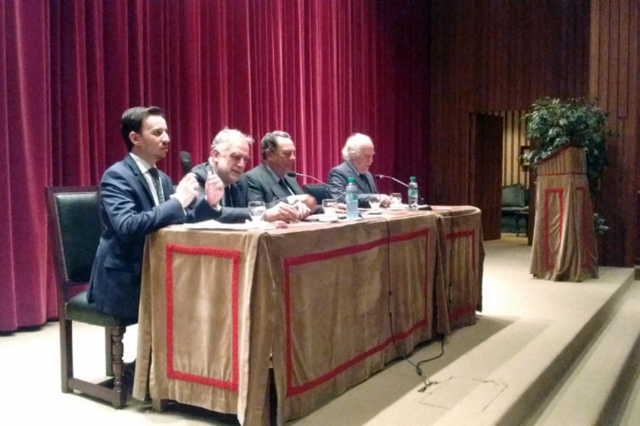 Segundo Panel: Juan Francisco Baroffio (Coord.), Luis Moreno Ocampo, Abel Posse, Waldo Villalpando.