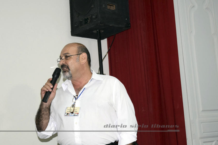 Guillermo Aracha del CSAS de Rosario, participando en el intercambio.