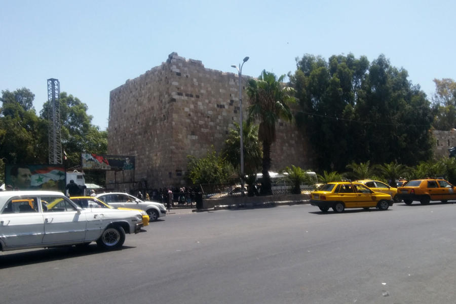 La retirada de checkpoints ha agilizado el denso trÃ¡fico de Damasco y otras ciudades (Foto: Pablo Sapag M.)