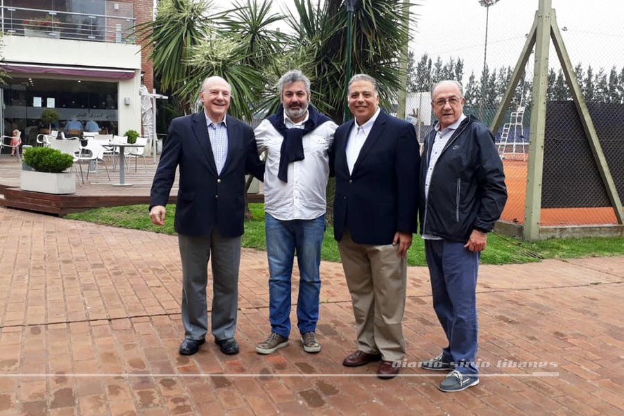 El Embajador Meleika, junto al Dr. Jorge Haddad, Roberto Saba y Yaoudat Brahim
