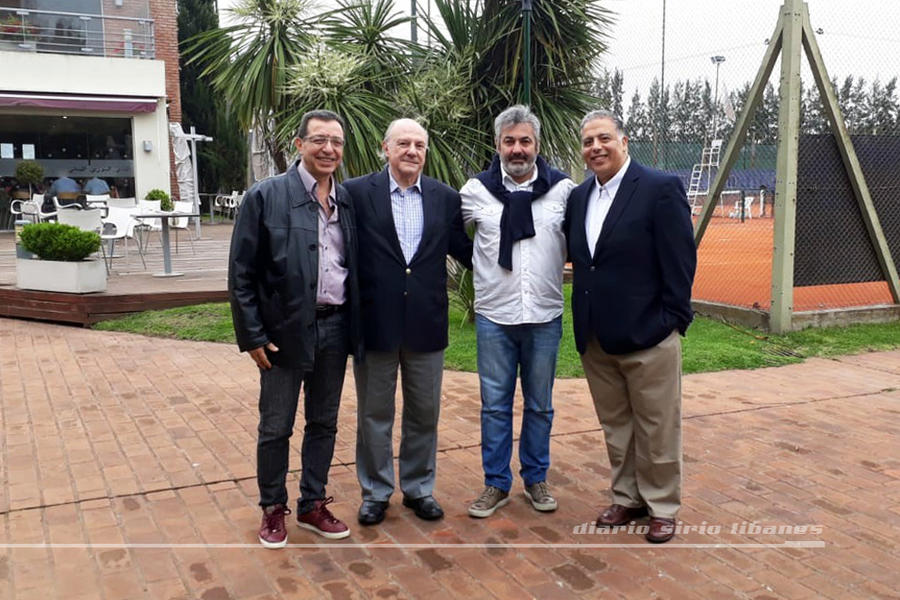 El Embajador Meleika, junto a Issam El Jechin, Jorge Haddad y Roberto Saba