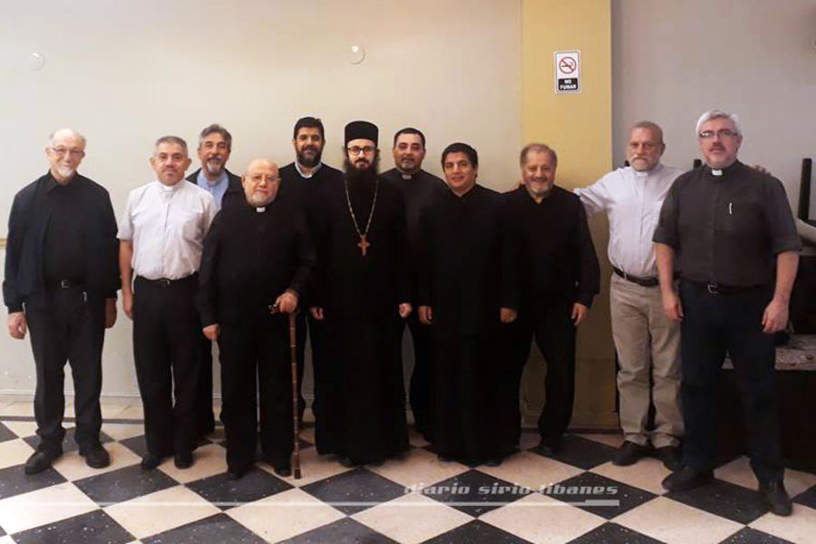 Reunión de Monseñor con el cuerpo clerical