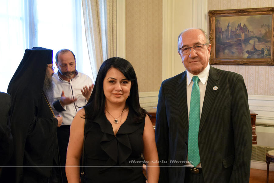 La Sra. Embajadora de Armenia, Estera Mkrtumyan, junto al director del Diario Sirio Libanés, Yaoudat Brahim