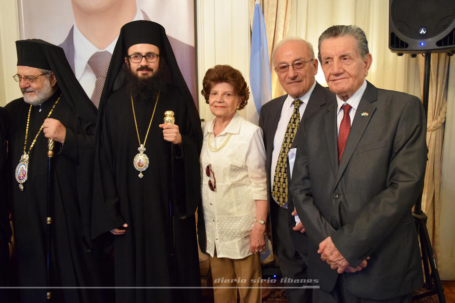 Monseñor Santiago junto a los Sres. Cónsules de Siria en Córdoba, Abdala Saddi, y en Santiago del Estero, Camilo Brahim 