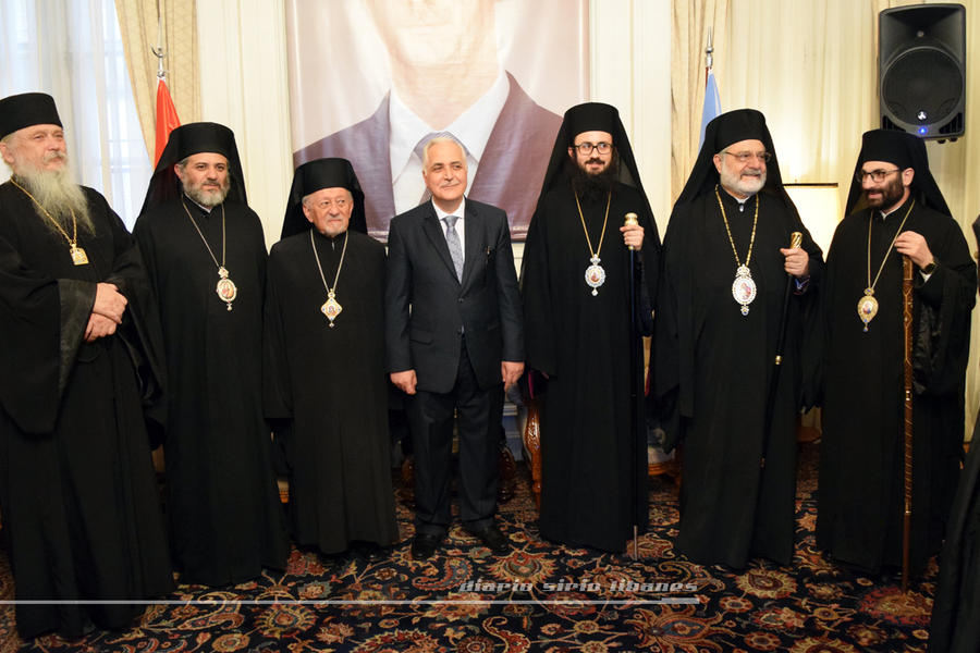 El Jefe de Misión, Maher Mahfouz, junto a las autoridades religiosas de las distintas iglesias ortodoxas presentes