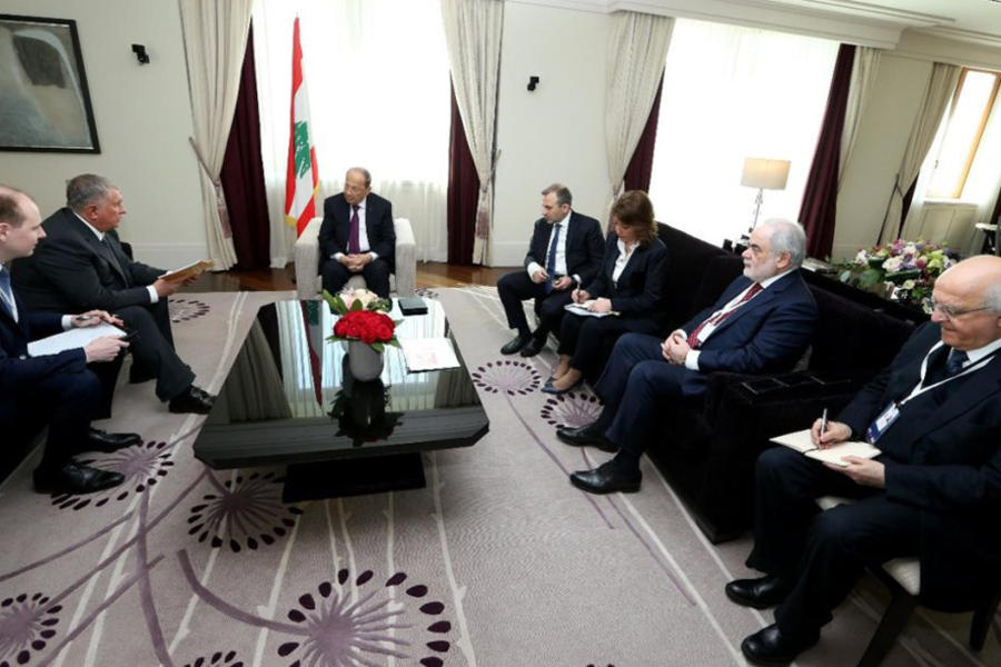 El presidente Aoun recibió en la Embajada del Líbano al presidente de Rosneft, Igor Sechin | Moscú, Marzo 26, 2019 (Foto NNA)