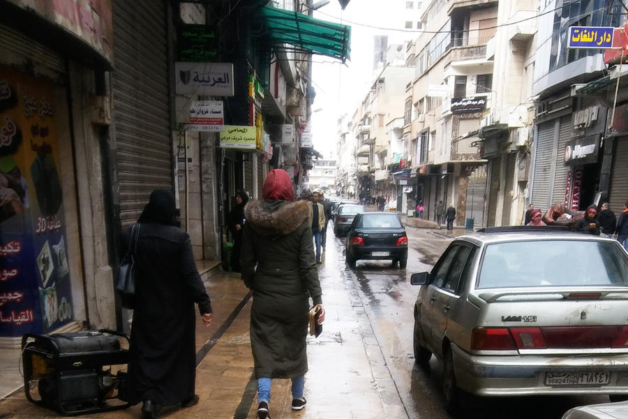 Calle Dablan, en el corazón comercial de la ciudad de Homs (Foto: Pablo Sapag M.)