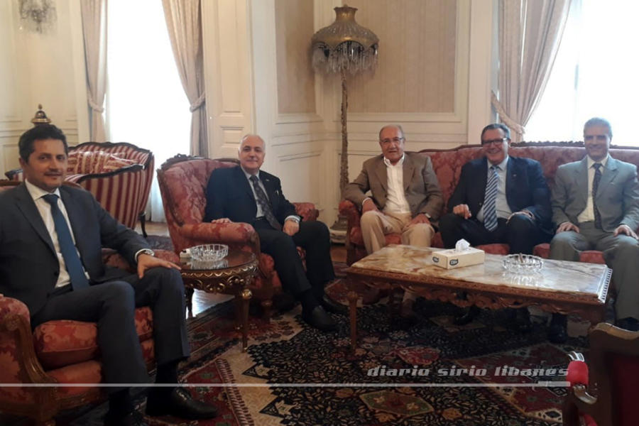 El Jefe de Misión de la República Árabe Siria, Maher Mahfouz y el Encargado de Asuntos Consulares, Safwan Barakat, recibieron a los directivos del CSLBA, junto al presidente de Fearab Argentina, Ricardo Nazer