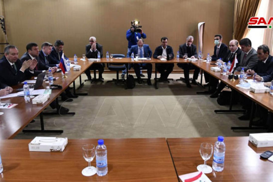 Reunión bilateral sirio-rusa durante la segunda jornada de la Conferencia Internacional (Foto: SANA)