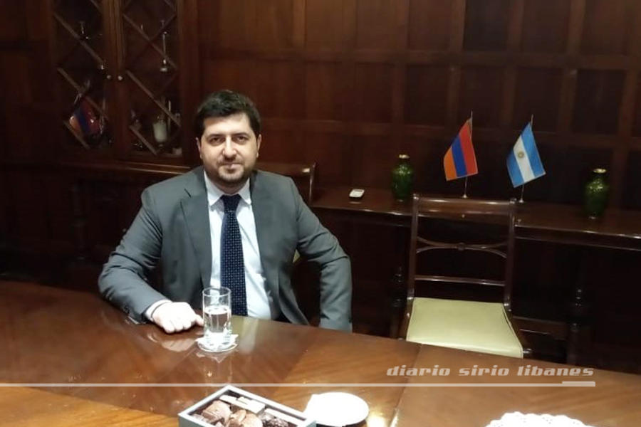 Hovhannés Virabyan, Embajador de la República de Armenia
