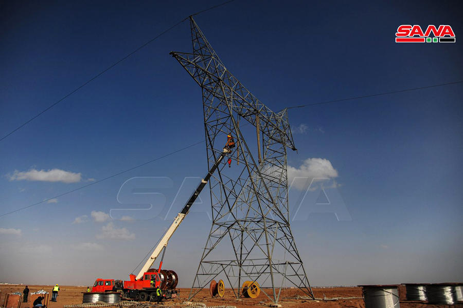 Rehabilitación de la línea de interconexión eléctrica entre Siria y Jordania (Foto: SANA)