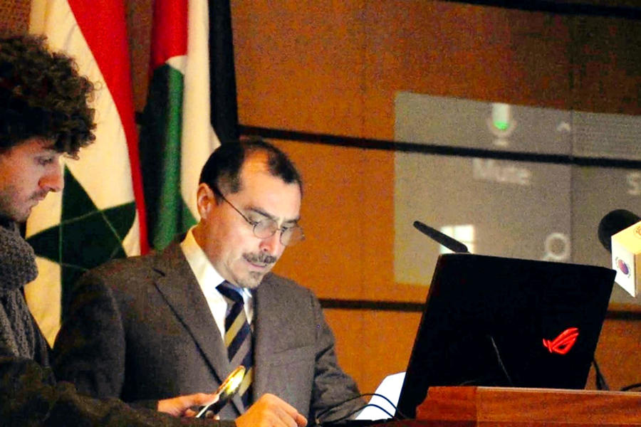 El Encargado de Negocios de Chile en Siria, Patricio Brickle, disertó durante la apertura del encuentro académico (Foto: Embajada de Chile en Siria)