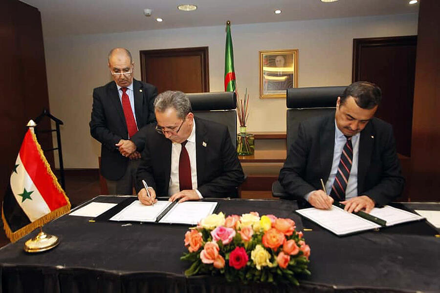 Los ministros del sector rubrican convenio bilateral de cooperación energética entre Siria y Argelia | Argel, abril 27, 2023 (Foto: Min. de Energía y Minas de Argelia)