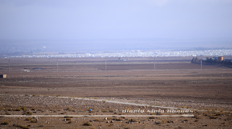 Campo Zaatari visto desde la Ruta Nacional No. 15