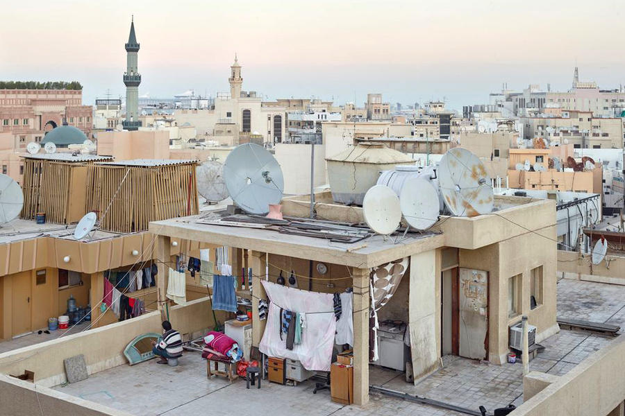 Antenas parabólicas sobre las azoteas de ciudad de Deira en Dubai (Foto: Philip Cheung)