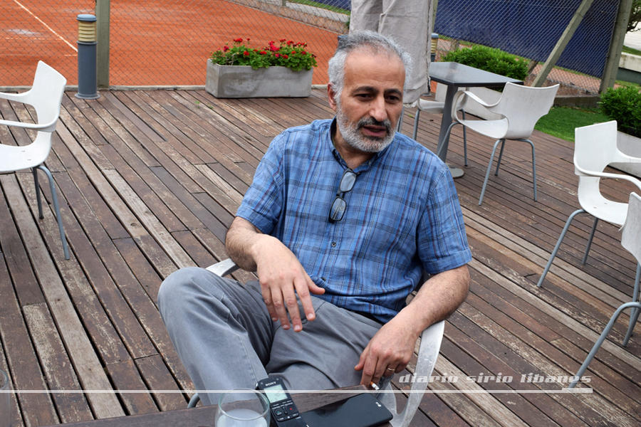 El profesor Ricardo Marzuca visitó el Club Sirio Libanés y conversó con DSL