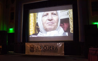 Proyección de "Por Amor a Siria". Centro Cultural "La Piojera" | Córdoba - Octubre 24, 2019 Proyección de "Por Amor a Siria". Centro Cultural "La Piojera" | Córdoba - Octubre 24, 2019