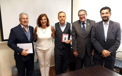 De izq. a der.: Osmar Alza, Susana Yedid, Horacio García, Ricardo Nazer y Gustavo Osman Fagale De izq. a der.: Osmar Alza, Susana Yedid, Horacio García, Ricardo Nazer y Gustavo Osman Fagale