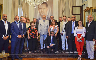 Directivos de Fearab Argentina saludan al designado Embajador de Siria Directivos de Fearab Argentina saludan al designado Embajador de Siria