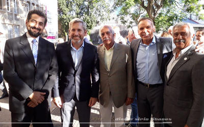 El Ministro del Interior, Rogelio Frigerio y el Director Nacional de Migraciones, Horacio García, junto a Adib Attie, Claudio De Bas y Gustavo Osman Fagale El Ministro del Interior, Rogelio Frigerio y el Director Nacional de Migraciones, Horacio García, junto a Adib Attie, Claudio De Bas y Gustavo Osman Fagale