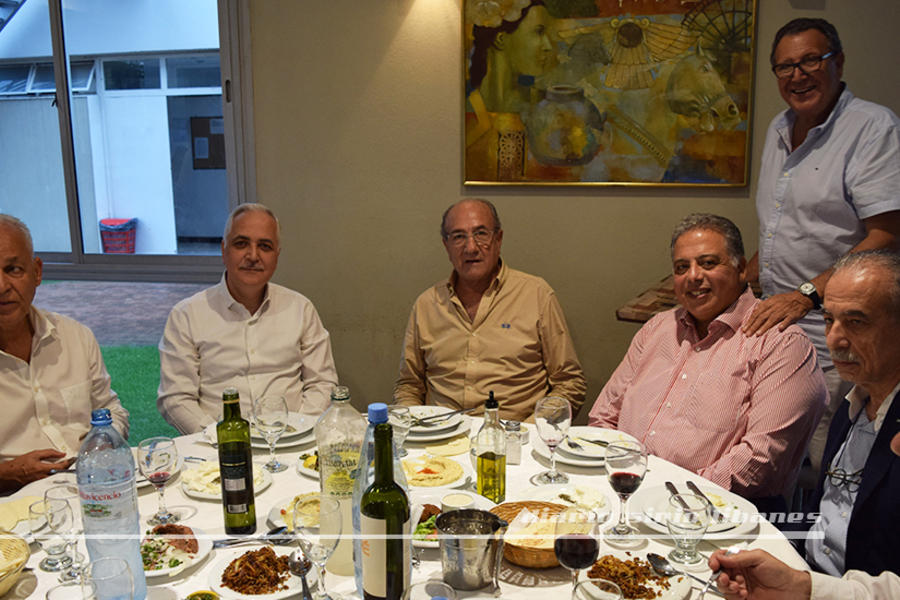 Los embajadores de Siria, Maher Mahfouz; de Palestina, Husni Abdel Wahed; de Egipto, Amin Meleika; y de Libia, Bashir Elakkari junto a Yaoudat Brahim, Jorge Haddad y Ricardo Nazer