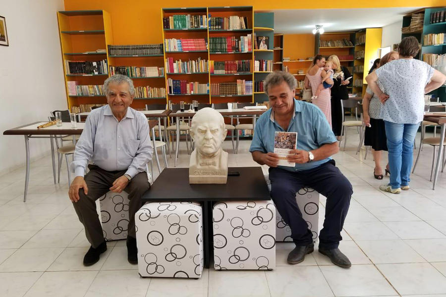 El Dr. Hugo Said Alume (izq.), junto al Intendente de Quines, Oscar Macías